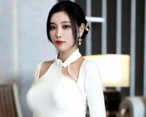 杨晨晨和吴春怡哪个好看