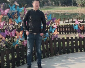 情圣贾静宇