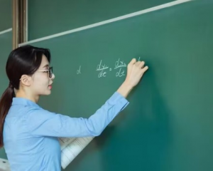 我最喜欢的老师作文
