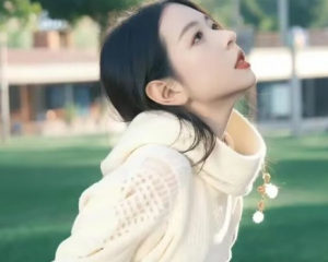 发际线高不留刘海适合什么发型，合适发型推荐